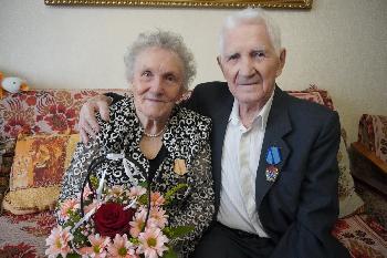 Ветераны АО "Златмаш" отметили 70-летие совместной жизни