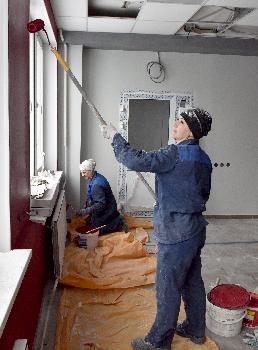 Строительная бригада АО "Златмаш" завершила ремонт помещения для фирменного магазина